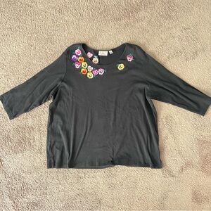 Quacker Factory Floral Black Top